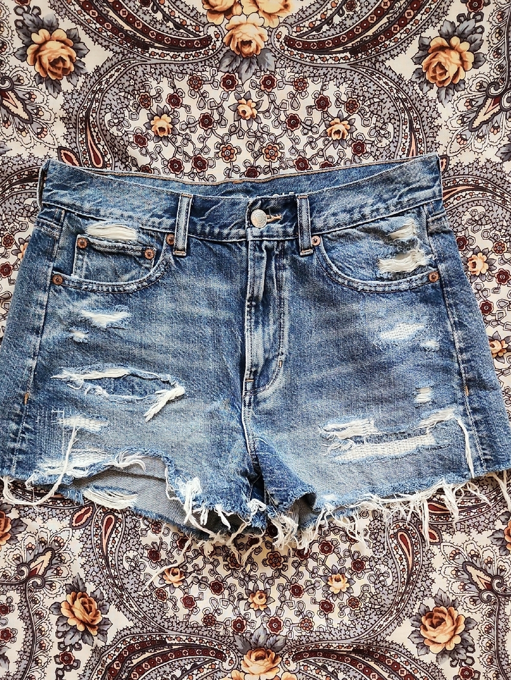 American Eagle Outfitters Distressed Blue Denim Cutoff Shorts — Size 6